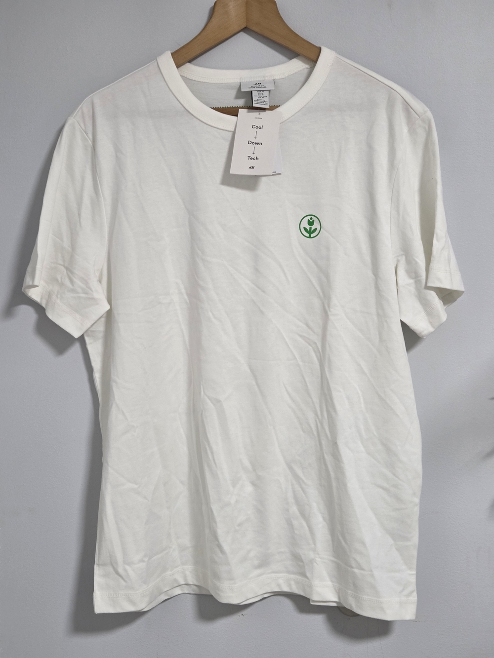 NWT H&M White Short Sleeve Tee with Small Green Patch